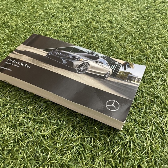 2020 Mercedes-Benz C-Class Sedan Owners Manual (C300 4MATIC 2.0L, C300 2.0L) - Picture 3 of 11